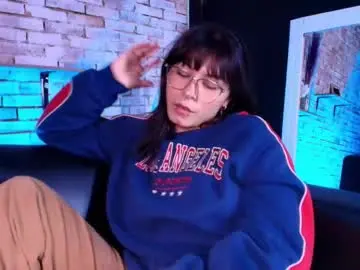 Chaturbate Live Sex Cam of kitty_malach