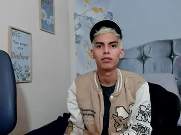 Chaturbate Live Porn of sky_jules