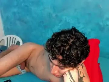 Chaturbate Free Porn Cam of sky_wild