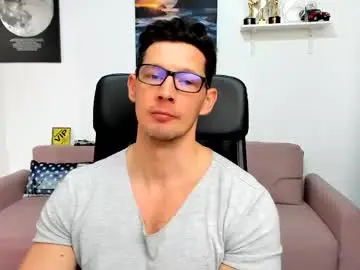 Chaturbate Watch Live Sex Cams of brutusk1