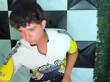 Chaturbate Best live sex cam show of dani_cumboy