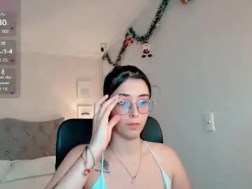 Chaturbate Best live sex cam show of emmalove_doll
