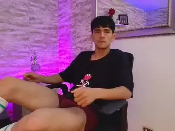 Chaturbate Best live sex cam show of axel_draven