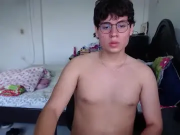 Chaturbate Live Sex of kafer_1022