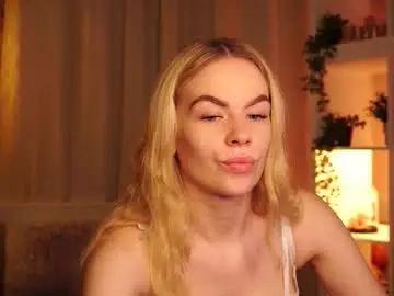 Chaturbate Adult Webcams of snowbarbieee