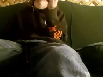 Chaturbate Live Sex Cam of biggestboiiii