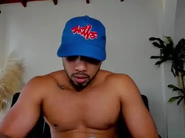 Chaturbate Live Sex Cam of cristobal12cock