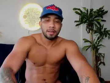 Chaturbate Adult Webcams of cristobal12cock