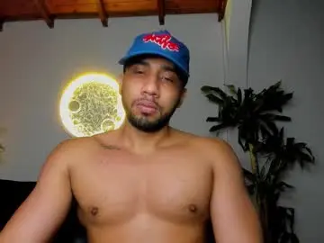 Chaturbate Live Sex of cristobal12cock