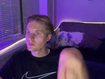 Chaturbate Sex Chat of leonnextdoor