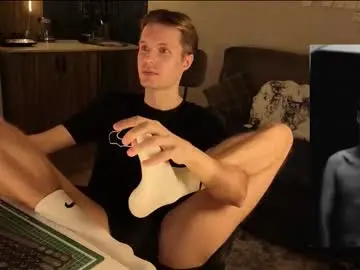 Chaturbate Free Live Porn of leonnextdoor