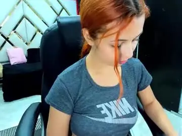 Chaturbate Live Porn of paris_petit