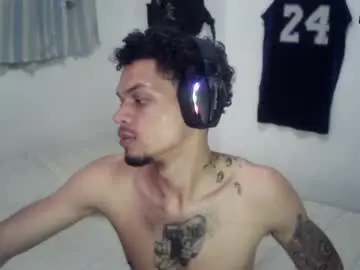 Chaturbate Free Porn Cam of rocco99xx