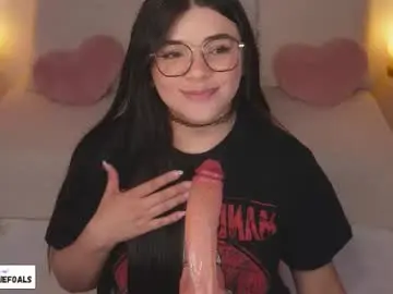 Chaturbate Watch Live Sex Cams of cammiefoalss