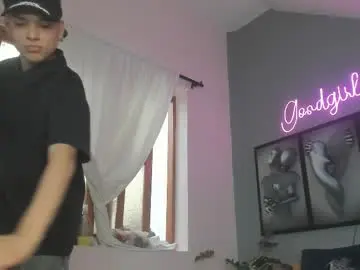 Chaturbate Live Sex of camillo_virgil