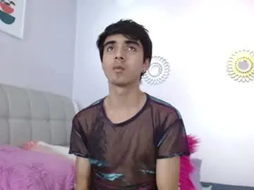 Chaturbate Live Porn of hottiie_guy