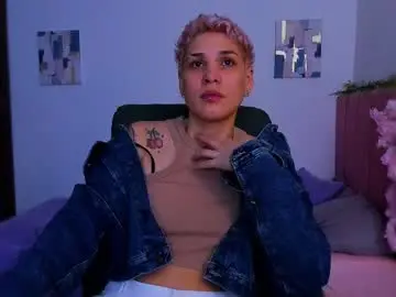 Chaturbate Best live sex cam show of laura_r23