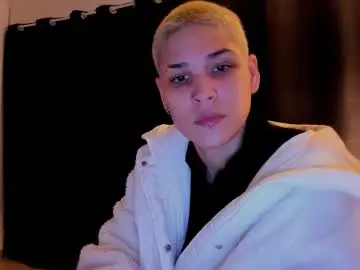 Chaturbate Sex Cam of laura_r23