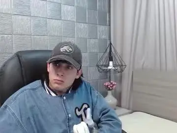 Chaturbate Sex Cam of iancute_