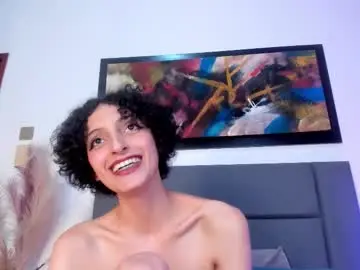 lyravendrell from chaturbate