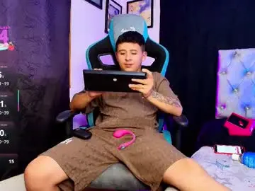 Chaturbate Nude Webcam of michael_lopez_1