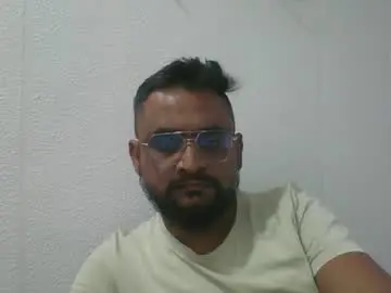 Chaturbate Live Sex Cam of indian1433