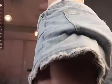 Chaturbate Nude Webcam of lucilacapinpin