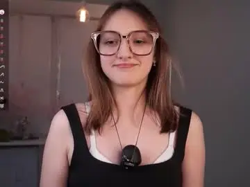 Chaturbate Adult Webcam of lucilacapinpin