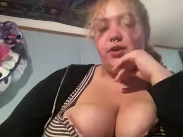 Chaturbate Watch Live Sex Cams of mixxedgoodness222