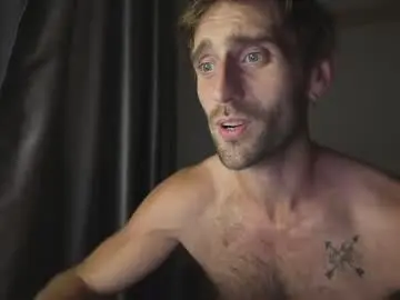 lukegunn22 from chaturbate
