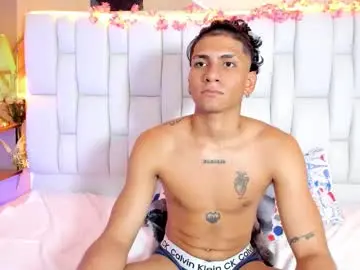 Chaturbate Best live sex cam show of adan_oriol