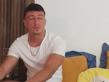 Chaturbate Live Sex Cam of ryamcoast