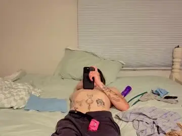 Chaturbate Live Sex Cam of str8whiteboy21