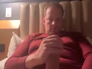 Chaturbate Live Sex Cam of willwillwillll