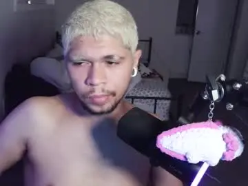 Chaturbate Sex Cam of merlinharriss