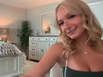 Chaturbate Adult Webcam of roxyrain2736