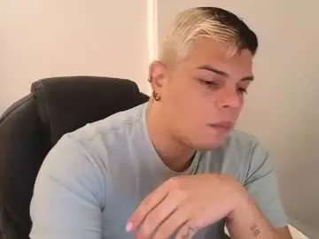 Chaturbate Live Sex Cam of anndyhardy11