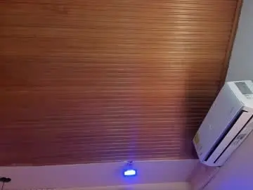 Chaturbate Live Sex of viiolett_lee