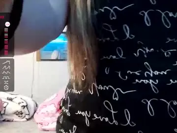 Chaturbate Live Sex Cam of xkittymeowz