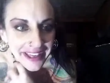 Chaturbate Adult Video Chat of cherrydarlin5176