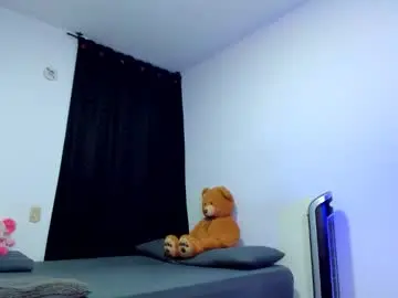 Chaturbate Best live sex cam show of cinamon_kingdom