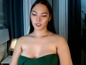 Chaturbate Live Sex Cam of violetasha