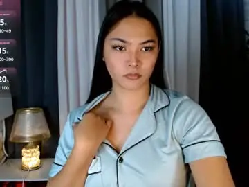 Chaturbate Live Sex Cam of violetasha