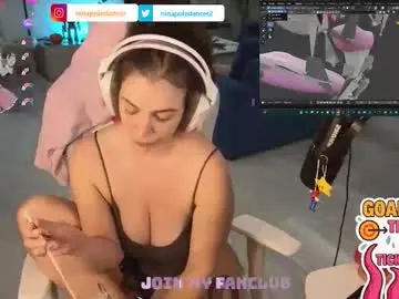 Chaturbate Adult Video Chat of ninapoledance