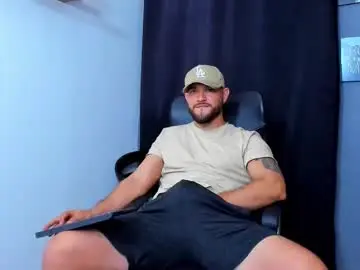 Chaturbate Free Porn Cam of andrewdiaz_