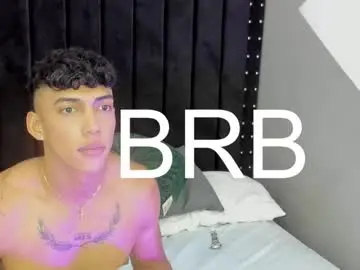 Chaturbate Live Sex Cam of bryan_robayo5