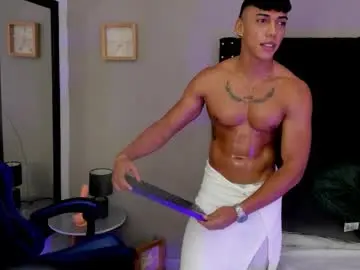 Chaturbate Adult Webcams of bryan_robayo5