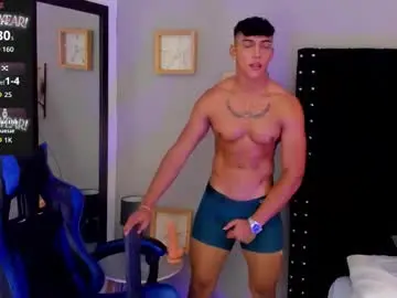 Chaturbate Sex Cam of bryan_robayo5