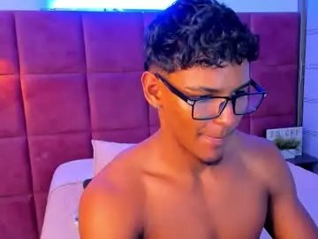 Chaturbate Sex Cam of hugo_cano