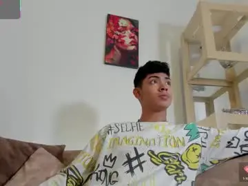 Chaturbate Live Sex of logantwink18